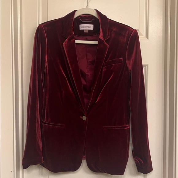 Calvin Klein Red Velvet Blazer Jacket, Women’s Size 8 - Picture 2 of 7